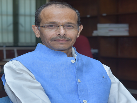 Dr Ashish Lele<br><h5> Director National Chemical Laboratory, Pune</h5>